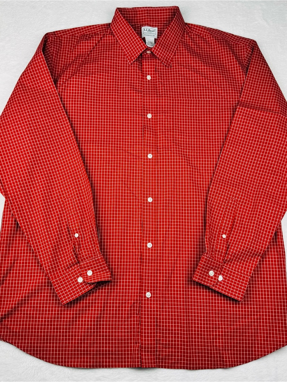 L.L Bean Traditional Fit Button down long sleeve shirt. Size XL- Reg.